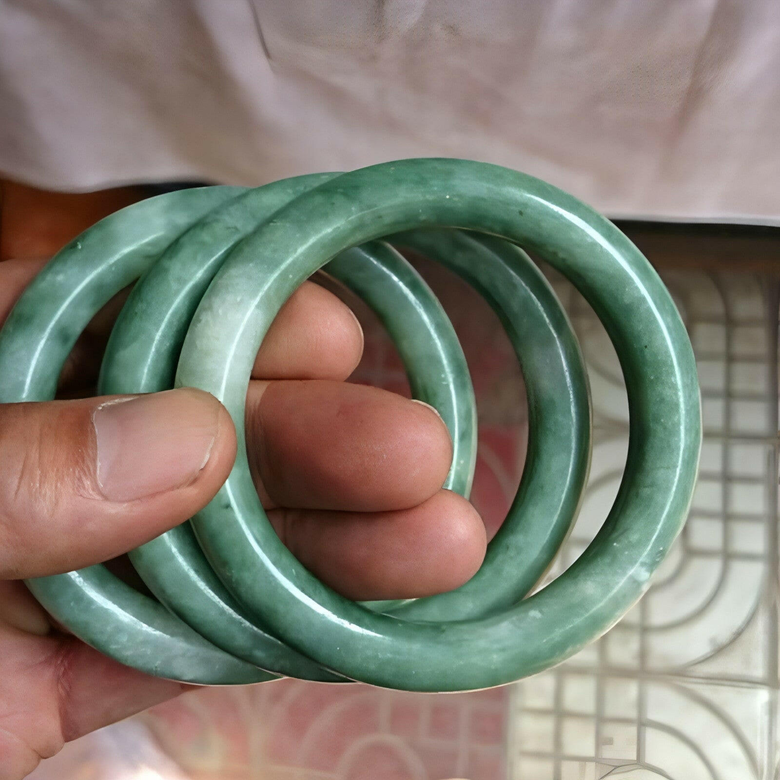 Natural Jadeite Color Hand Carved round Jade Bracelet Fashion Boutique Jewelry Women'S Light Green Floating Flower Jade Bracelet