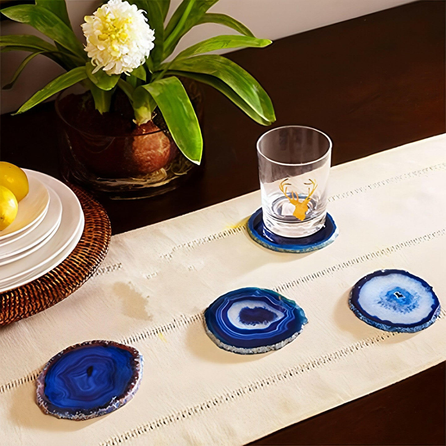 Golden Plated Dyed Blue Agate Coasters Set of 4, Crystal Coaster for Drinks,Geode Coasters with Gold Edge, with Rubber Bumper,Suitable for Kinds of Cups, Wooden Table, Cool Home Decor(3－4")