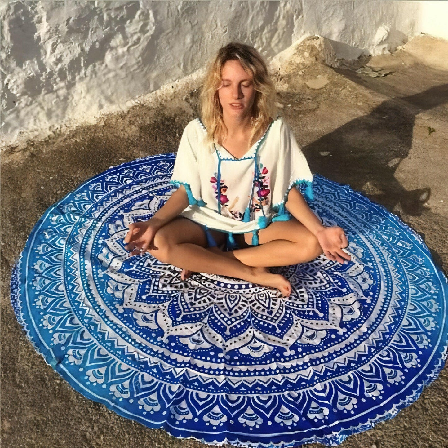 2016 New European Rayon Printing Circular Beach Mat Yoga Blankets Yoga Mat Sand Cloth Shawl Towel Bikini Summer Dress 143Cm