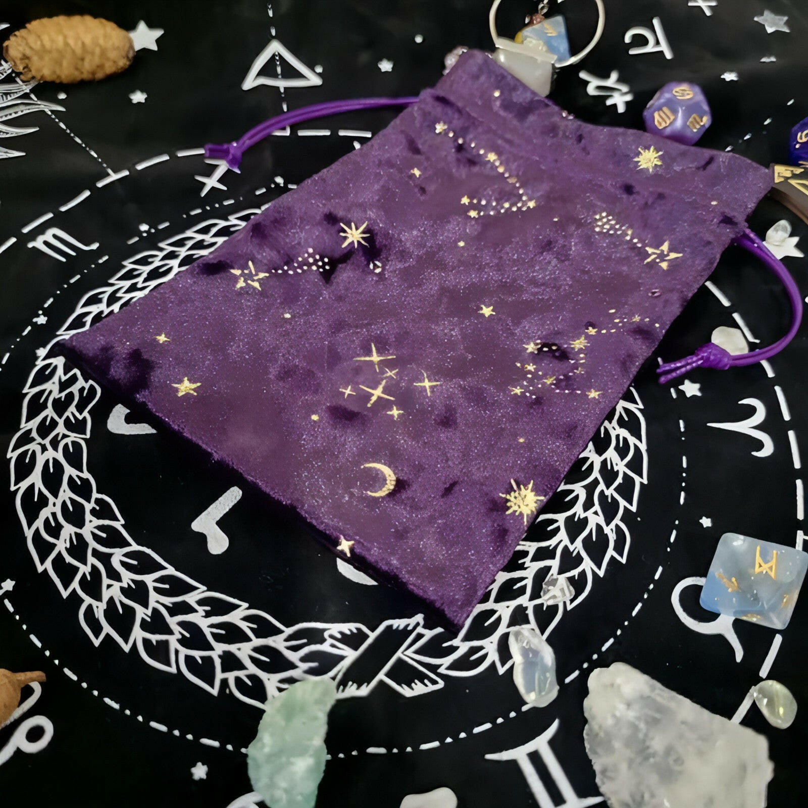 Velvet Drawstring Bag Thick and Reusable Dices Bag Jewelry Bag Pouch for Tarot Rune Bag Playing Cards Coins Cosmetics Cards